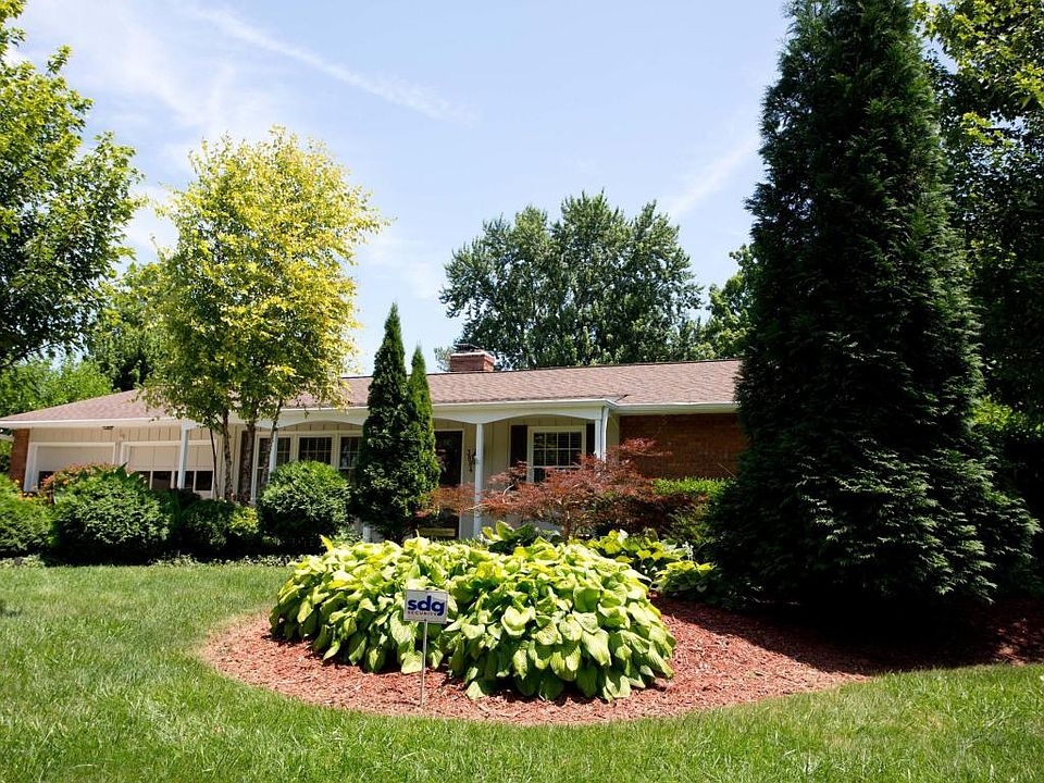 1st image of 3884 Bickley Pl