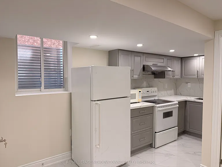 973 Ledbury Cres #BASEMENT — Photo 16