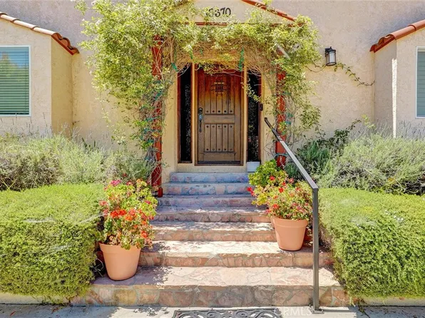 16670 Moorpark St, Encino, CA 91436