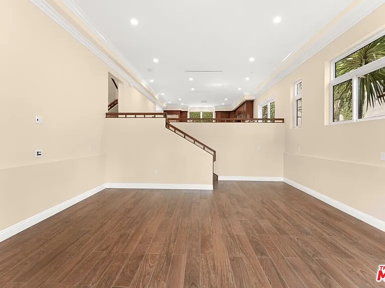 1630 Bridgeport Dr — Photo 6