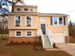 6820 Pence Rd, Charlotte, NC 28215