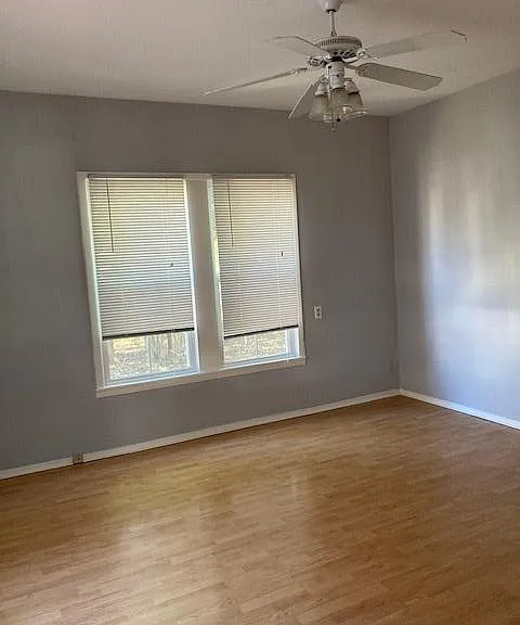 5603 1/2 Joe Sayers Ave — Photo 2