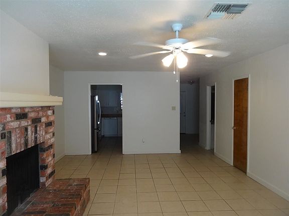 3rd image of 1021 Franklin St #4