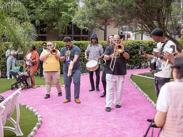Stone Street Band sets the perfect tone with a lively outdoor performance in Dallas, TX.