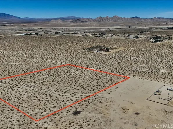 712 Fairlane Rd, Lucerne Valley, CA 92356