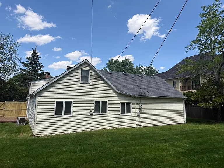 23639 W Chicago St — Photo 15