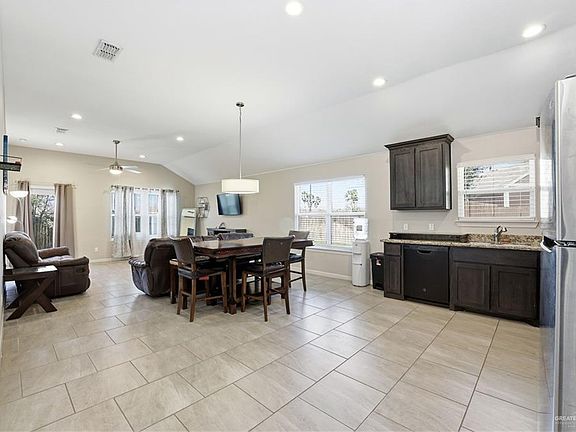 2nd image of 304 S Paseo Del Rey St