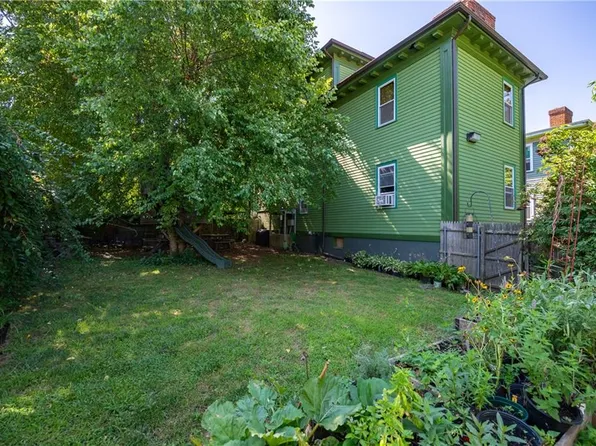 385 Pine St, Providence, RI 02903