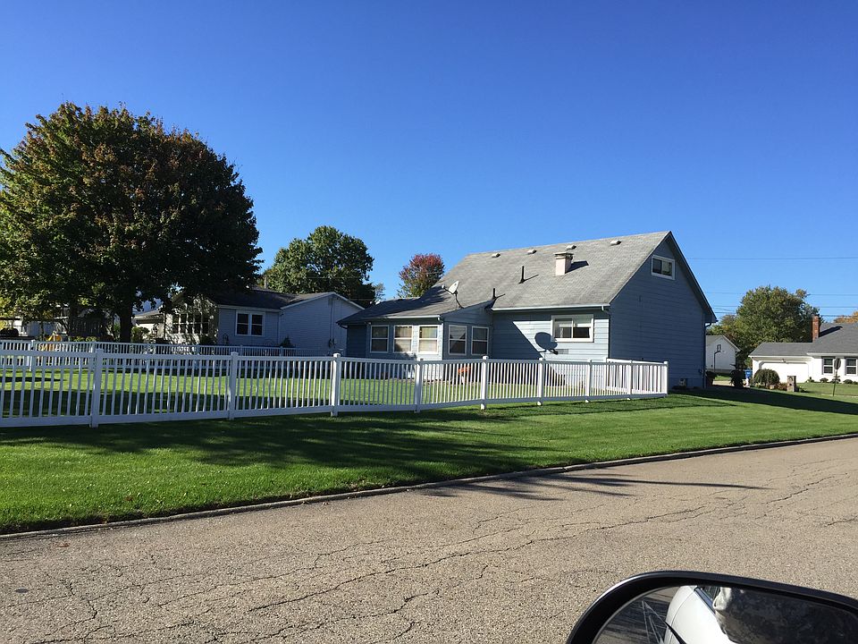 1st image of 579 Dorchester Dr