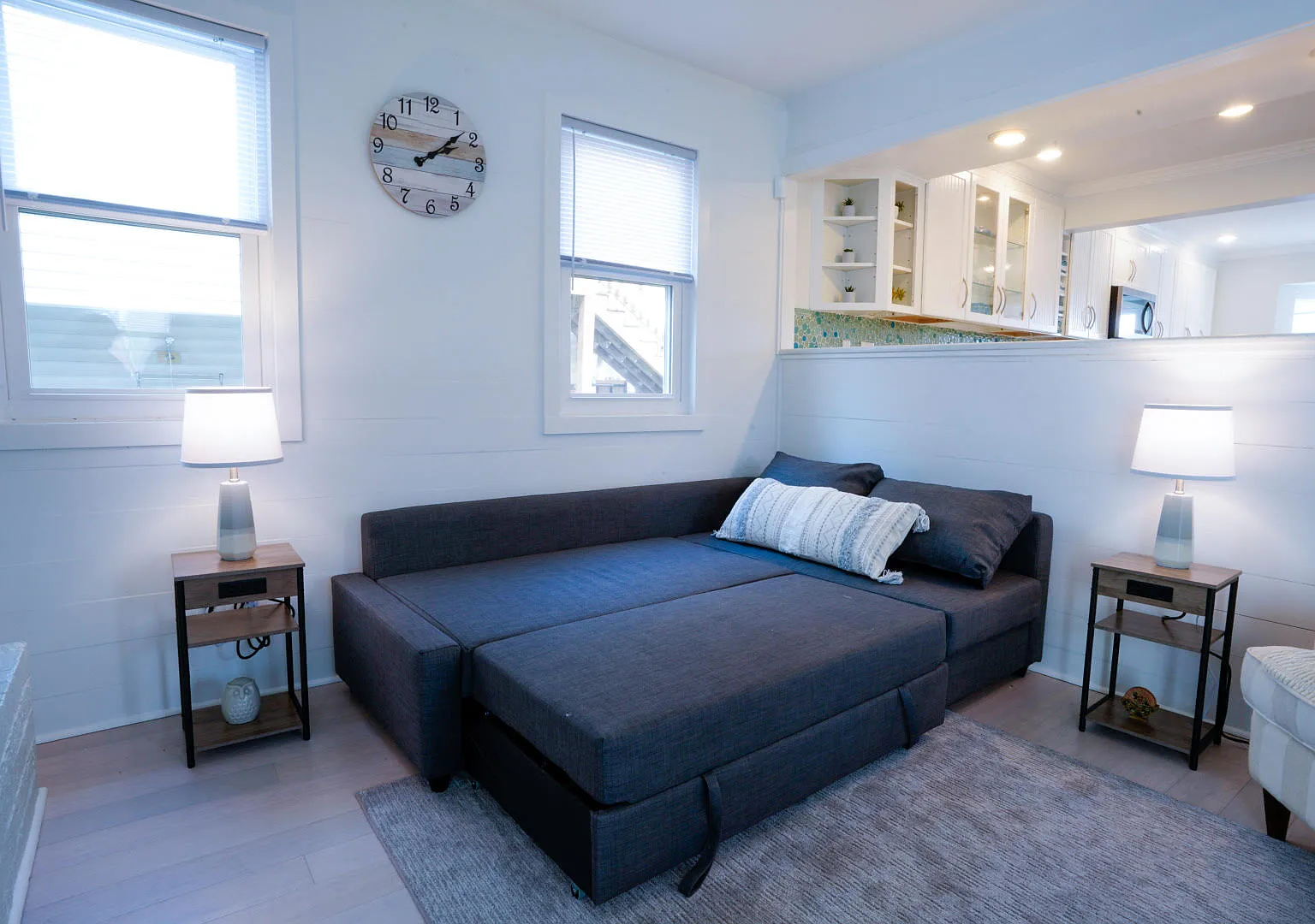 2 bed, 2.5 bath, 1364 sqft, $4,200 — Photo 3