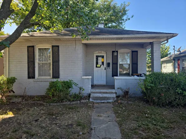 316 N 3rd St, Wood River, IL 62095