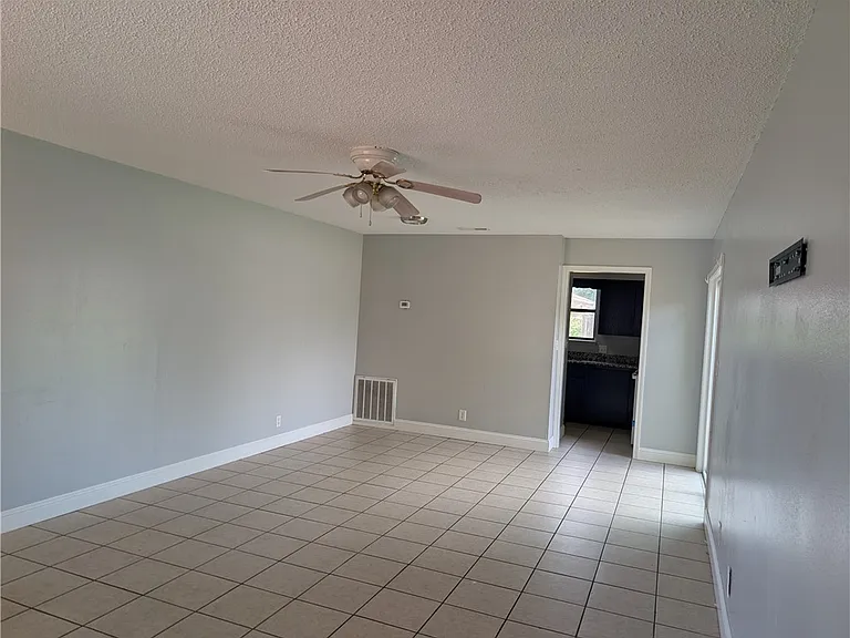 2004 Cypress Pl #A — Photo 5