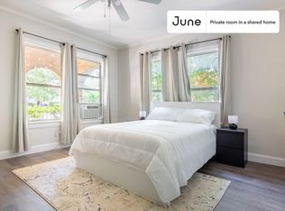 5930 Victor St #1-B, Dallas, TX 75214