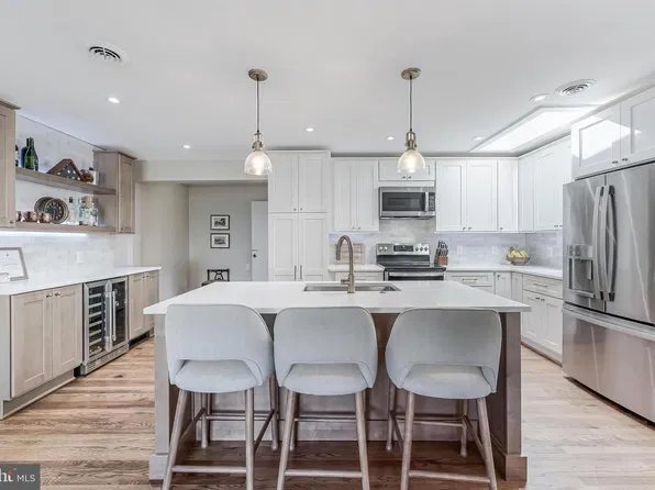 4101 Augustine St, Alexandria, VA 22309