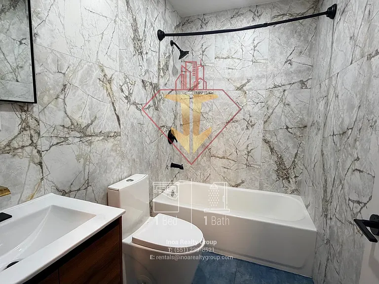 20-22 Reed St #6 — Photo 7
