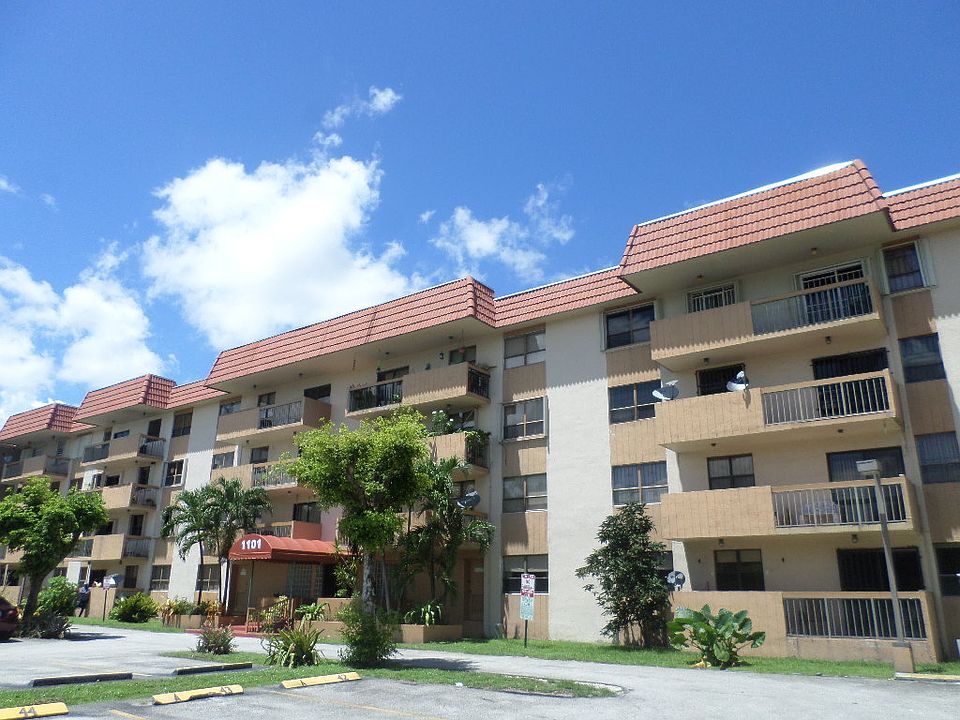 1st image of 1101 SW 122nd Ave APT 213