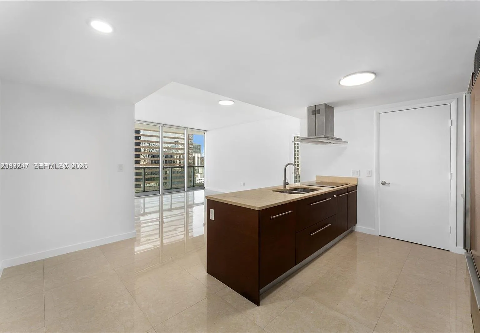 Icon Brickell No Two — Photo 2