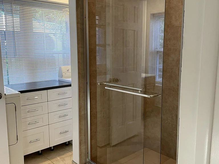 1st Floor Bathroom