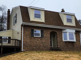 827 Disston View Dr, Lititz, PA 17543