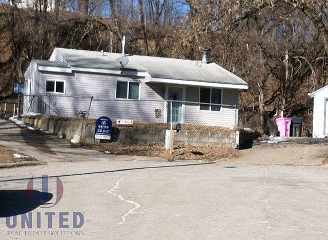 1st image of 933 Alice St
