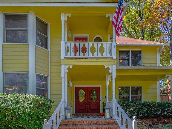 2nd image of 113 Countrywood Cir