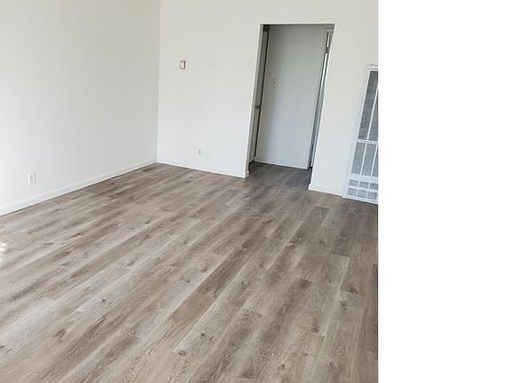 4th image of 3401 65th Ave #C