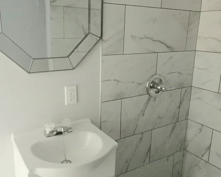 460 Robinson Ave — Photo 4