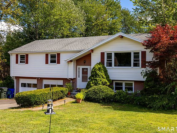 3rd image of 136 Charter Road
