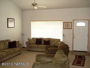 2nd image of 121 Herlou Dr