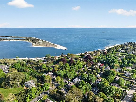 4th image of 120 Ocean View Ave