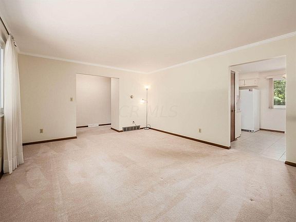 2nd image of 4541 Winterset Dr