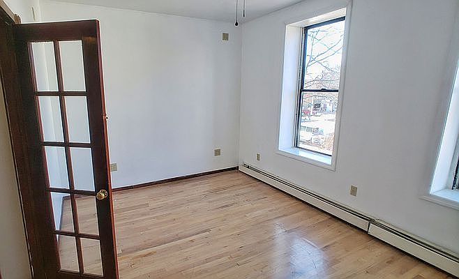 1st image of 619 Grand Ave APT 2