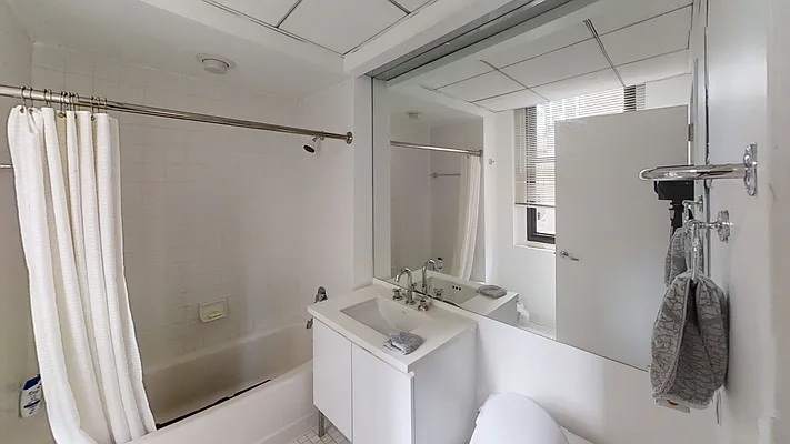 Rented by HighRiseNY | media 10