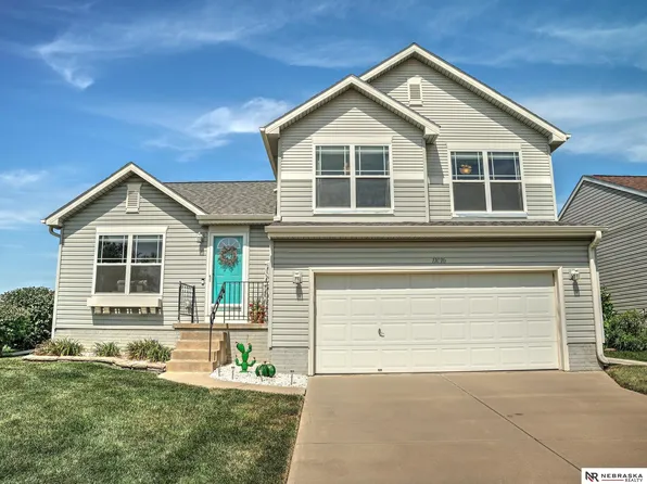 11016 Potter St, Omaha, NE 68142
