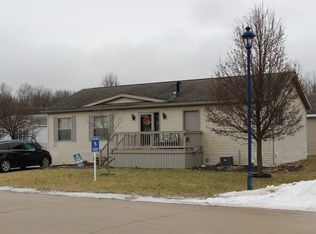 281 Pompano Ct, Lapeer, MI 48446
