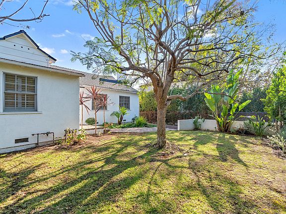 5th image of 10320 Calvin Ave
