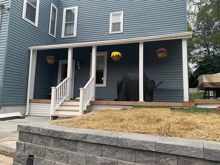 88 Pawling Ave — Photo 1