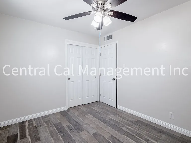 10421 Glenn St — Photo 8