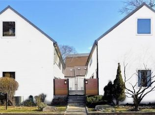 141 Grove St APT D, Stamford, CT 06901