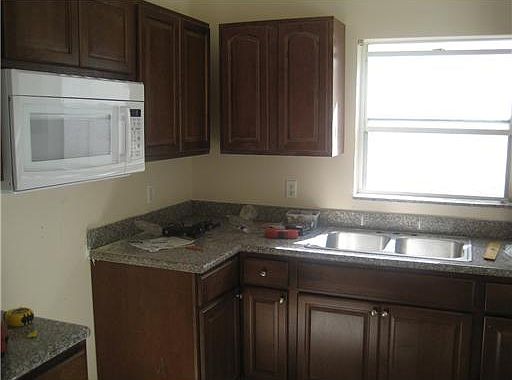 2nd image of 7734 Hibiscus Ln