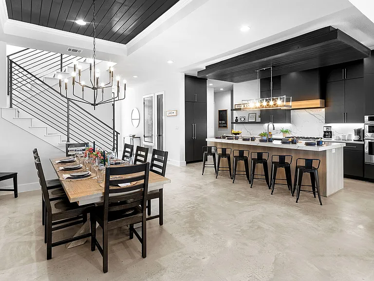 Highland Dr — Photo 15