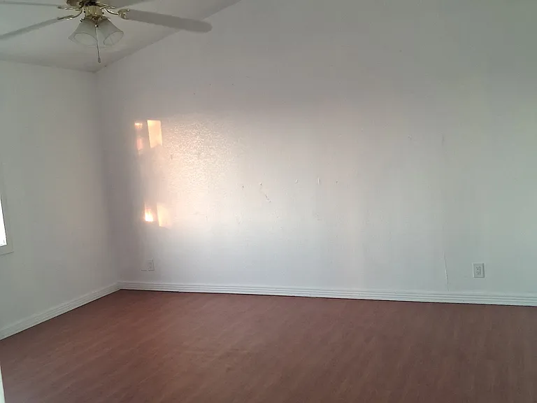 2678 De Berry St — Photo 9