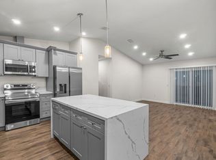 1805 Devon Pl #DEV1807, Vista, CA 92084
