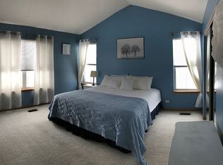 259 Grand Ridge Rd, Saint Charles, IL 60175