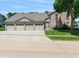 6317 Greenbriar Ln SW UNIT C, Cedar Rapids, IA 52404