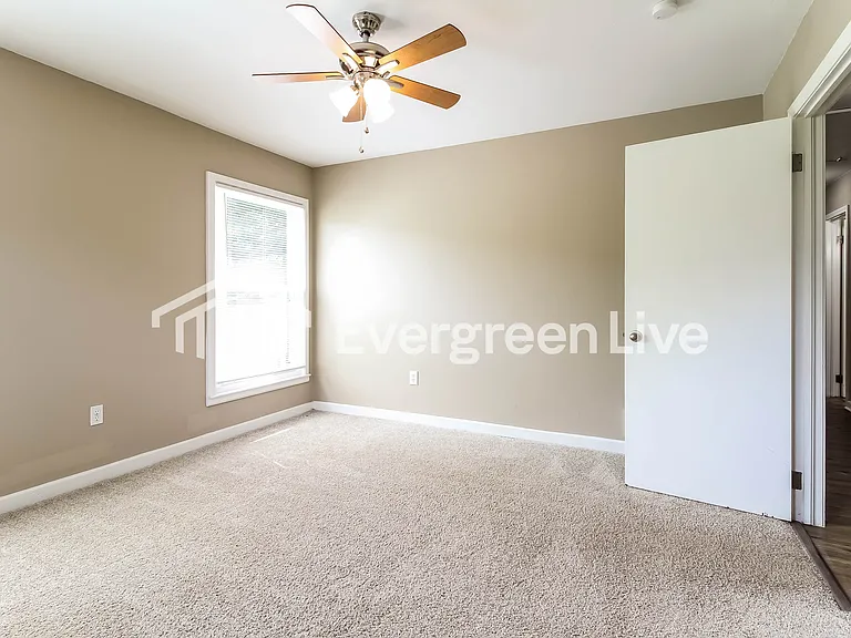 528 Mason Rd — Photo 9