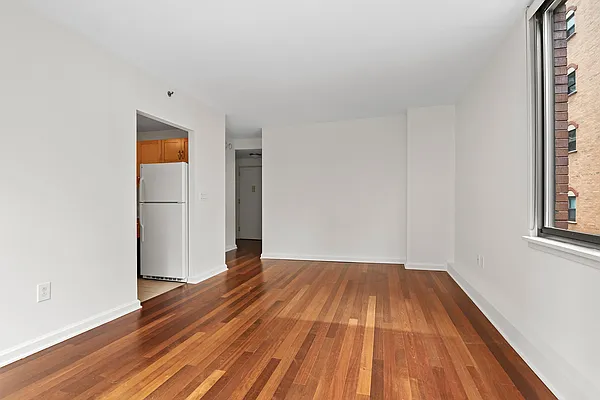 Rented by Compass | media 11