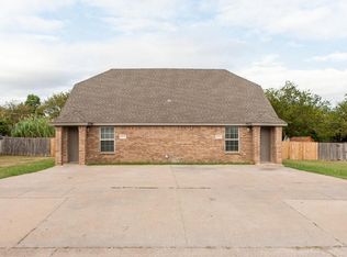 317 Queens Ct S, Mansfield, TX 76063