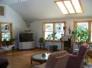 217 North St, Rindge, NH 03461