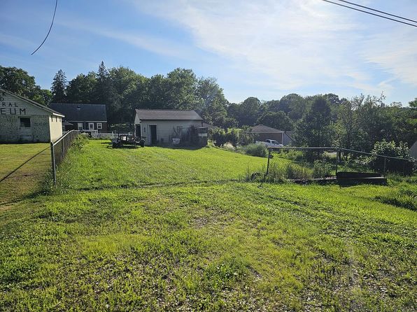 112 Brooke Ln